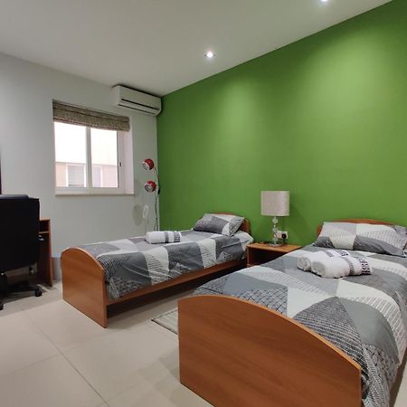 Depiro Point Deluxe - Modern, Designer Apartment 2 Minutes Away From Popular Sliema Seafront Extérieur photo