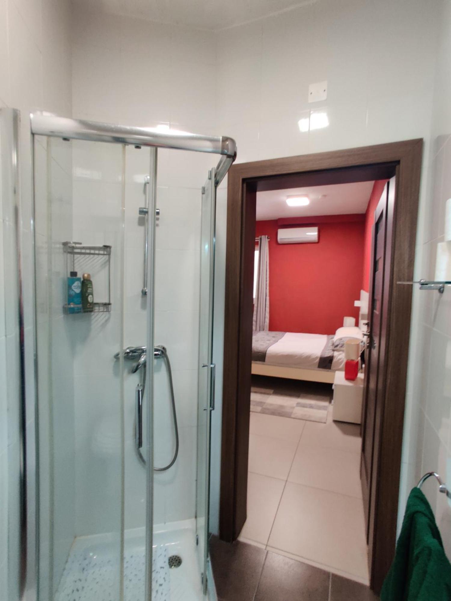 Depiro Point Deluxe - Modern, Designer Apartment 2 Minutes Away From Popular Sliema Seafront Extérieur photo