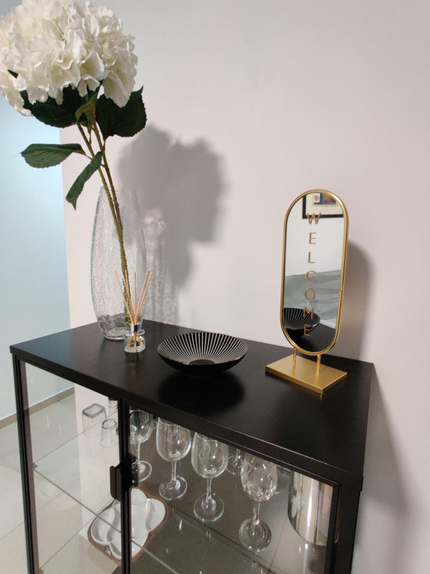 Depiro Point Deluxe - Modern, Designer Apartment 2 Minutes Away From Popular Sliema Seafront Extérieur photo