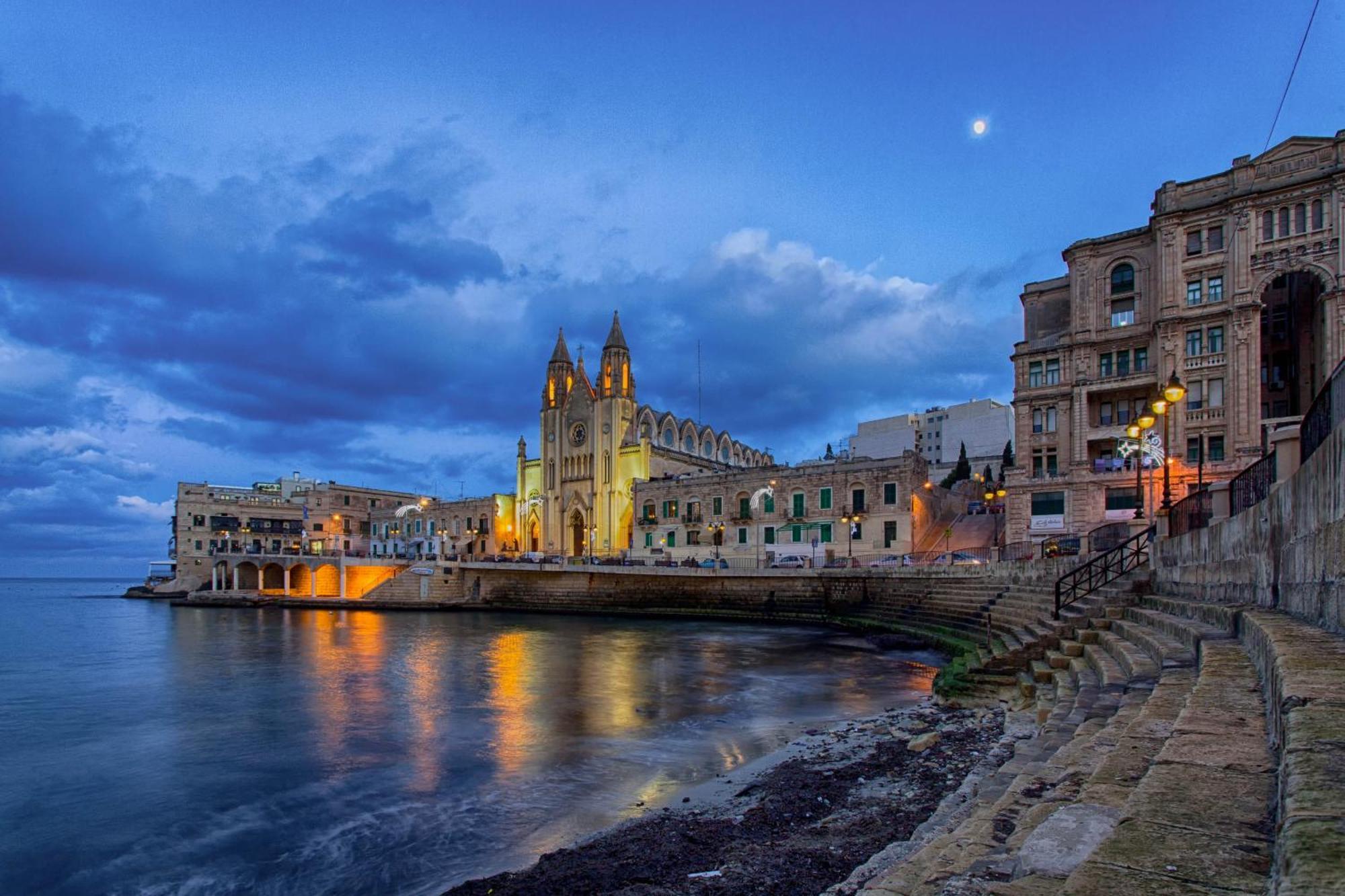 Depiro Point Deluxe - Modern, Designer Apartment 2 Minutes Away From Popular Sliema Seafront Extérieur photo